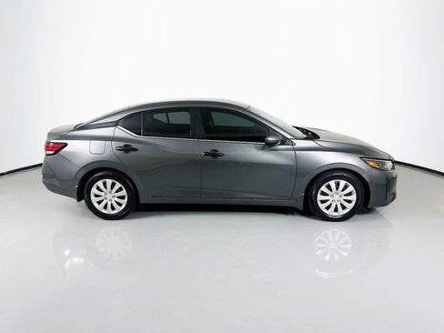 Used 2024 Nissan Sentra S image 10