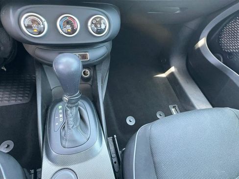 Used 2017 FIAT 500X Pop FWD image 34