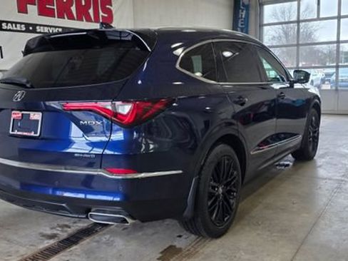 Used 2023 Acura MDX SH-AWD w/ Advance Package image 7