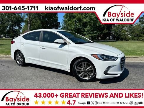 Used 2017 Hyundai Elantra SE w/ SE A/T Tech Package 03 FWD image 1