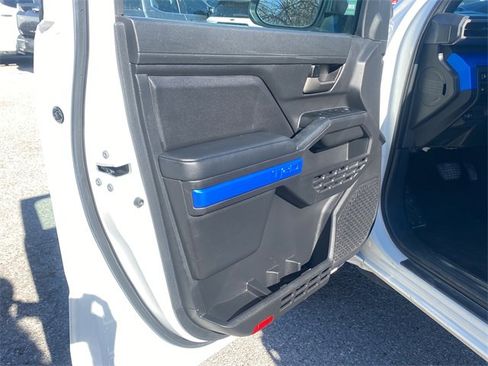 Used 2024 Toyota Tacoma TRD Off-Road image 18