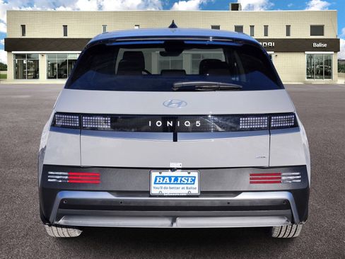 New 2026 Hyundai Ioniq 5 SE image 4