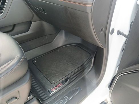 Used 2024 GMC Sierra 2500 AT4 w/ AT4 Premium Plus Package image 34