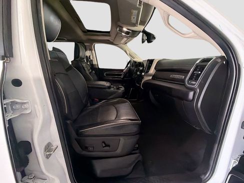 Used 2023 RAM 2500 Laramie AWD/4WD image 32