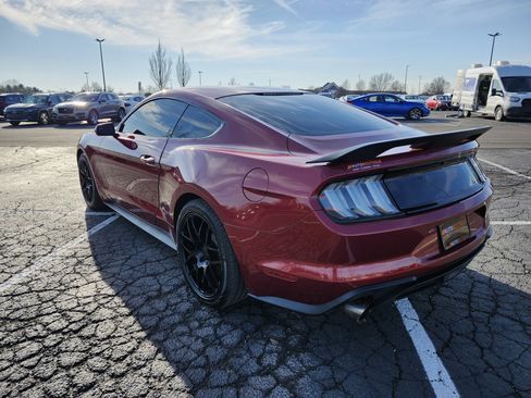 Used 2018 Ford Mustang Coupe image 14