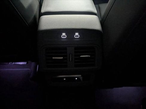 Certified 2025 Audi Q5 Premium Plus w/ Premium Plus AWD/4WD image 24