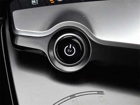 Certified 2022 Kia EV6 Wind w/ Wind Technology Package image 24