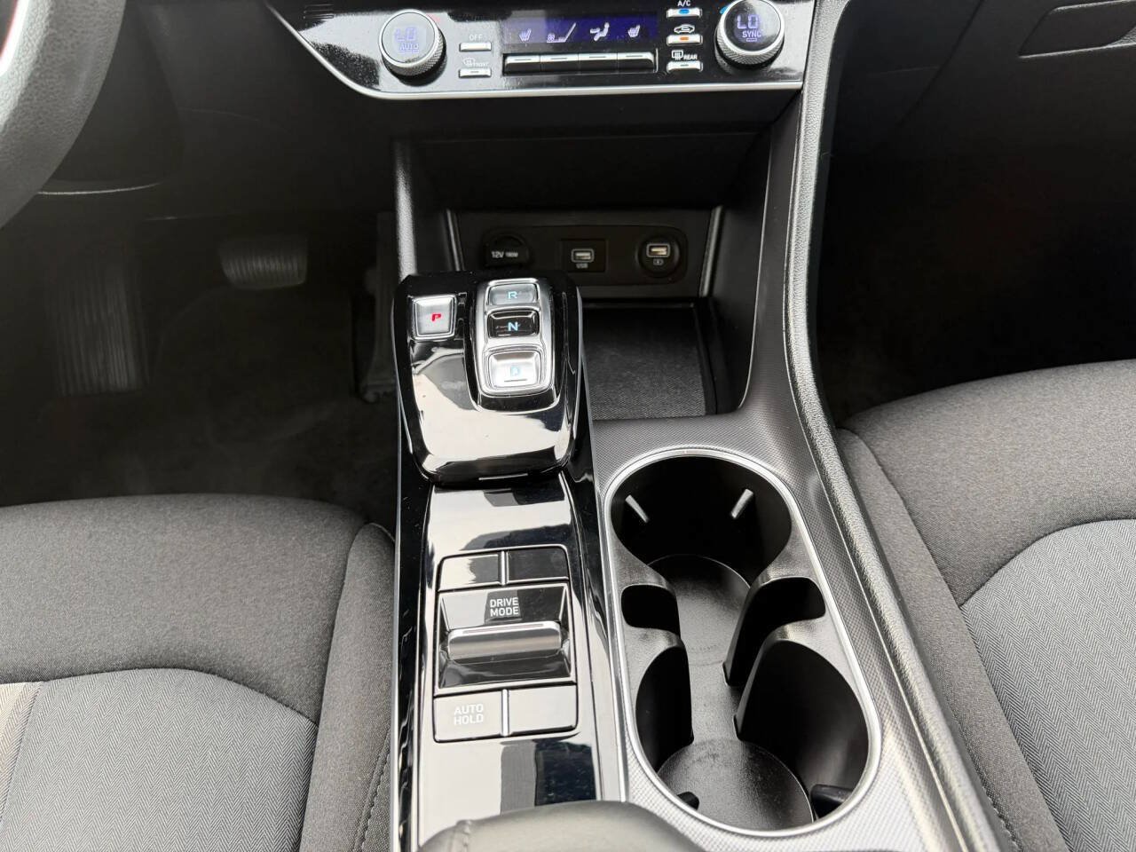 Used 2021 Hyundai Sonata SEL w/ Preferred Accessory Package FWD image 25