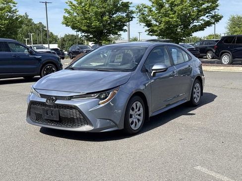 Used 2021 Toyota Corolla LE w/ Carpet Mat Package (TMS) FWD image 5