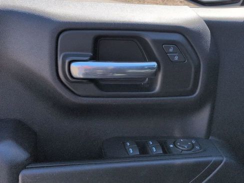 Used 2022 Chevrolet Silverado 1500 Custom image 13