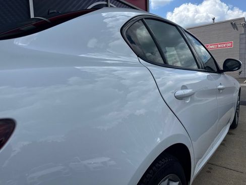 Used 2022 Alfa Romeo Giulia Ti AWD/4WD image 6
