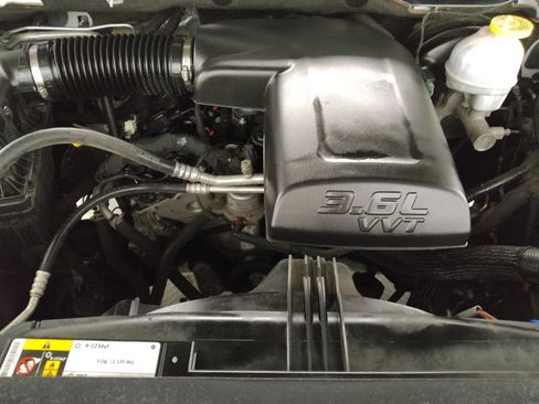 Used 2019 RAM 1500 Tradesman w/ Chrome Plus Package image 30