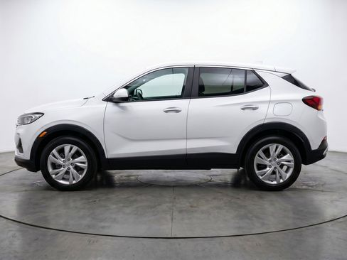 Used 2025 Buick Encore GX Preferred AWD/4WD image 5