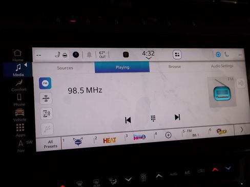 New 2026 Jeep Grand Cherokee Altitude image 30