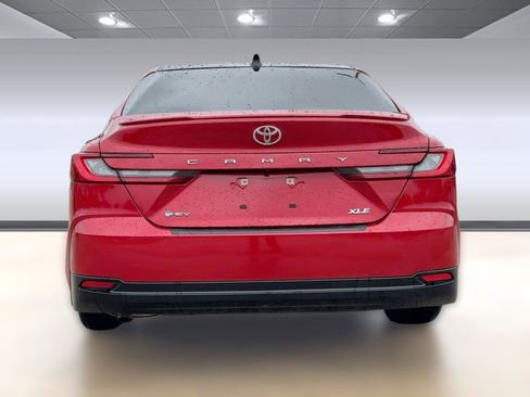 Used 2025 Toyota Camry XLE w/ Premium Package image 10