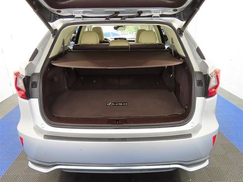 Used 2018 Lexus RX 350L FWD w/ Premium Package image 12