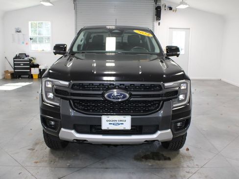 Used 2024 Ford Ranger Lariat w/ FX4 Off-Road Package image 3