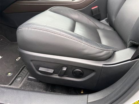 Used 2025 MAZDA CX-30 AWD 2.5 S w/ Premium Package image 13