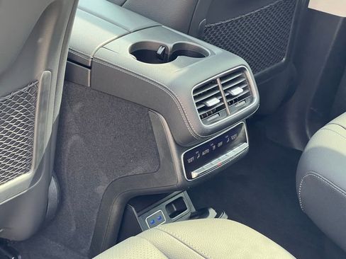 Certified 2026 Mercedes-Benz GLS 450 4MATIC image 45