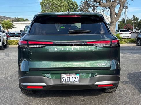 Certified 2026 INFINITI QX60 Luxe w/ Cargo Package FWD image 4