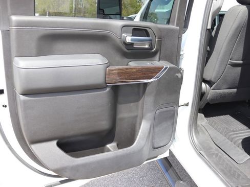 Used 2022 GMC Sierra 2500 SLE w/ Snow Plow Prep/Camper Package AWD/4WD image 15