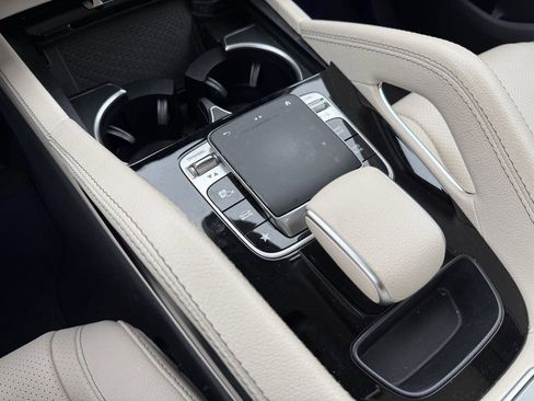 Used 2020 Mercedes-Benz GLE 450 4MATIC image 29