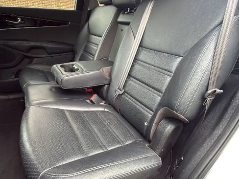 Used 2019 Kia Sorento EX FWD image 27