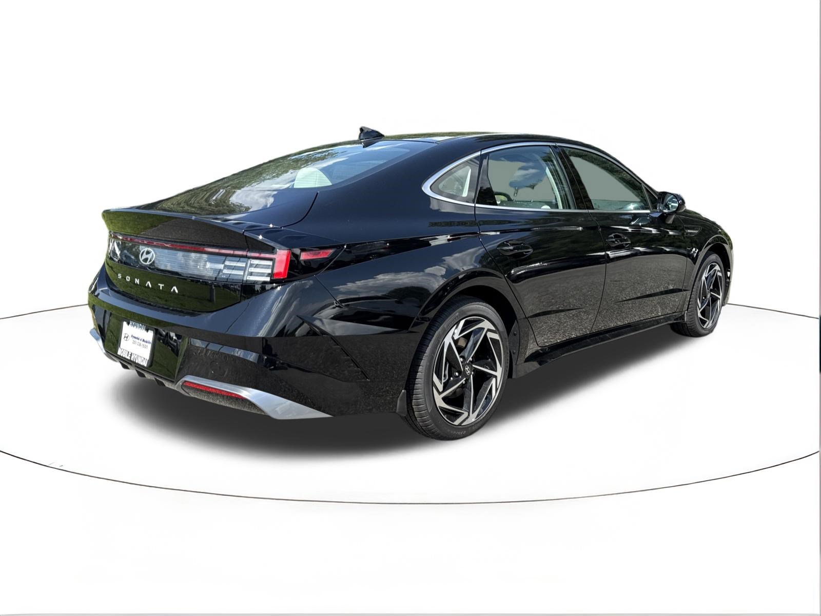 New 2026 Hyundai Sonata SEL FWD image 3