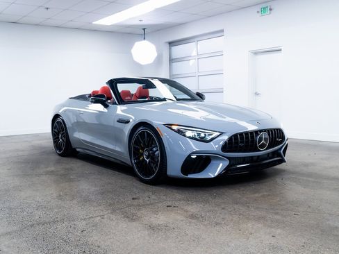 Used 2022 Mercedes-Benz SL 63 AMG 4MATIC image 27