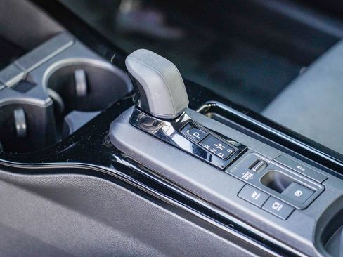 Certified 2023 Toyota Prius XLE image 20