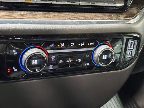 Used 2024 Chevrolet Silverado 1500 LT Trail Boss w/ LPO, Dark Essentials Package image 30