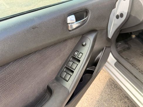 Used 2010 Nissan Altima 2.5 S image 7