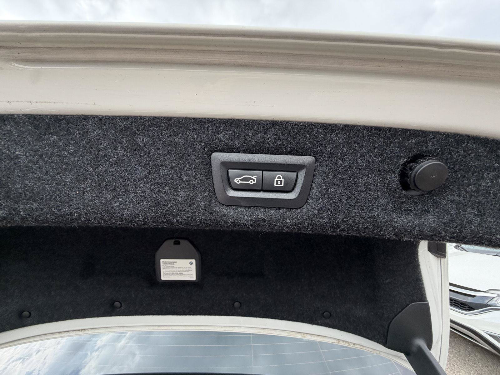 Used 2018 BMW M550i xDrive AWD/4WD image 30
