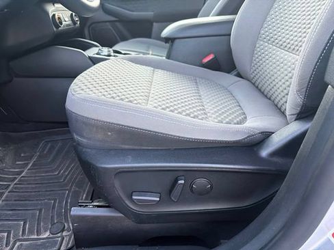 Used 2020 Ford Escape SE AWD/4WD image 6