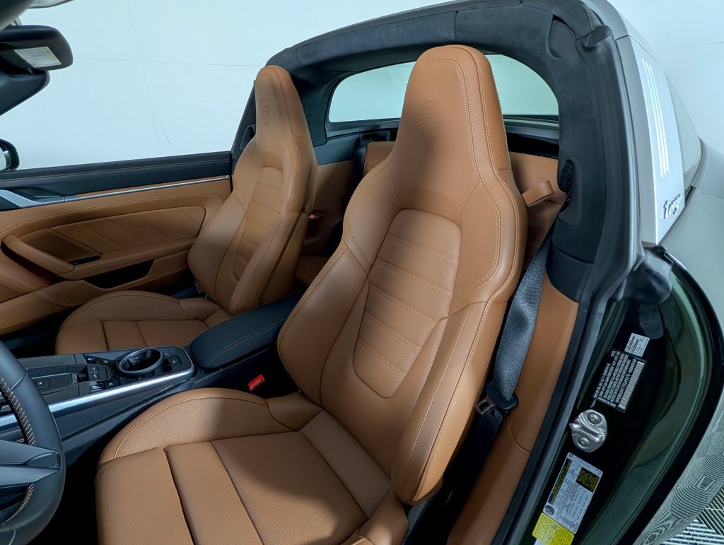 Certified 2026 Porsche 911 Targa 4S AWD/4WD image 5