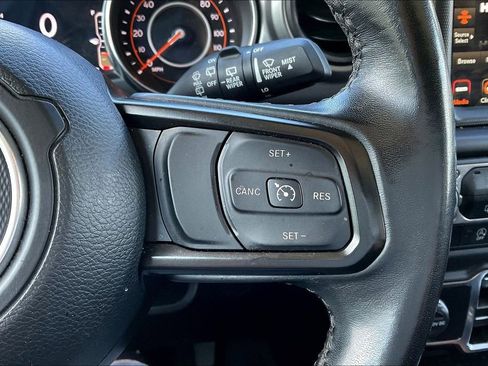 Used 2022 Jeep Wrangler Unlimited Sport w/ Xtreme Recon 35" Tire Package AWD/4WD image 20