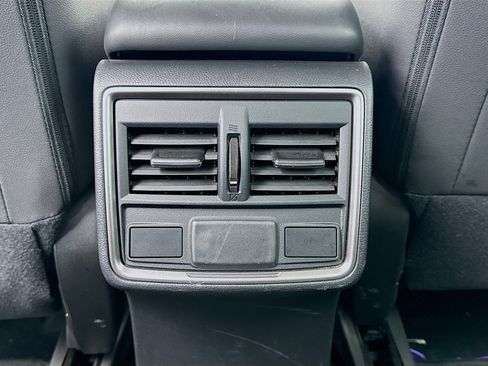 Used 2023 Subaru Forester Premium image 17