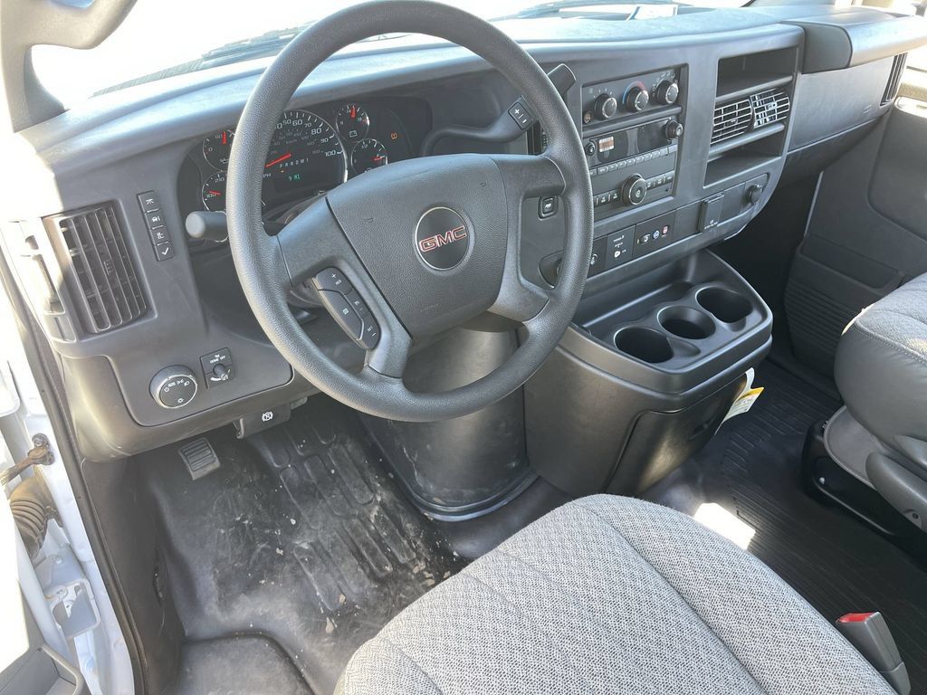 New 2025 GMC Savana 2500 Extended w/ Driver Convenience Package RWD image 10