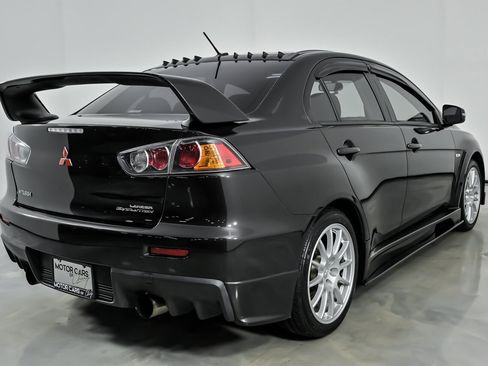 Used 2015 Mitsubishi Lancer Evolution GSR image 12