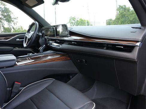 Used 2023 Cadillac Escalade Premium Luxury w/ Performance Package RWD image 24