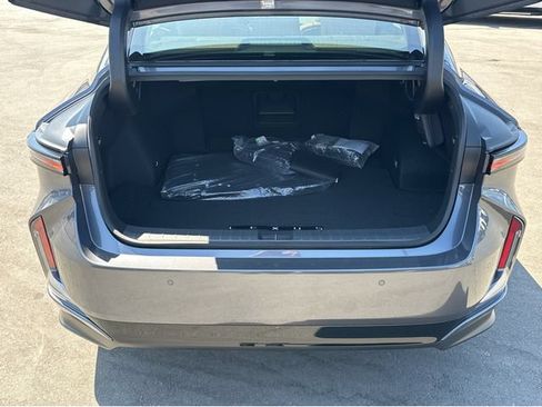 New 2026 Lexus ES 350e FWD image 19