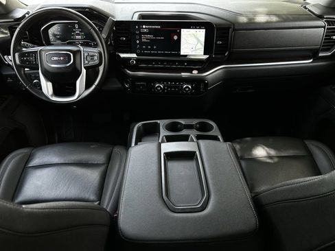 Used 2025 GMC Sierra 1500 SLT AWD/4WD image 12