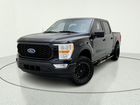 Used 2021 Ford F150 XL w/ STX Appearance Package RWD image 2