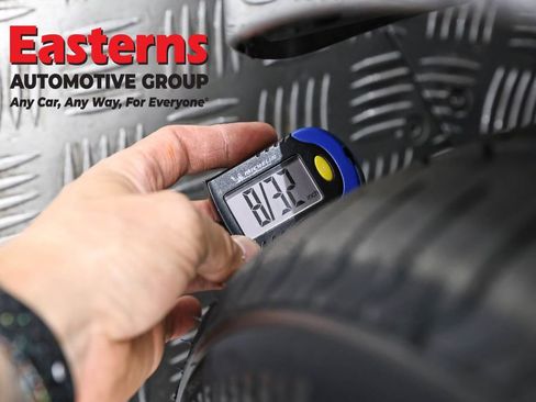 Used 2018 Tesla Model 3 Long Range AWD/4WD image 21