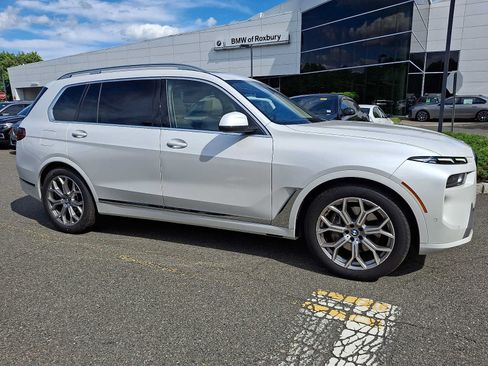 Used 2024 BMW X7 xDrive40i w/ Executive Package AWD/4WD image 7