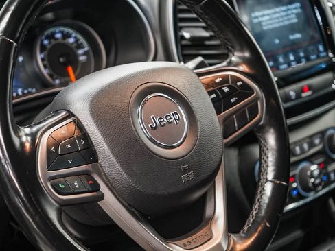 Used 2020 Jeep Cherokee High Altitude image 20