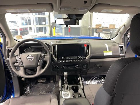 New 2026 Nissan Frontier SV w/ SV Convenience Package AWD/4WD image 9
