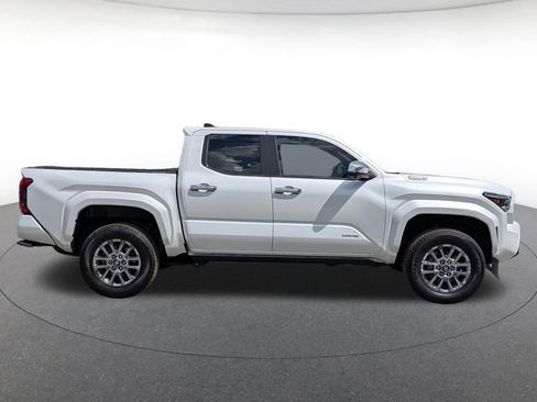 Used 2024 Toyota Tacoma Limited AWD/4WD image 8