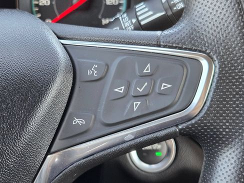 Used 2019 Chevrolet Equinox LS w/ LS Convenience Package AWD/4WD image 28