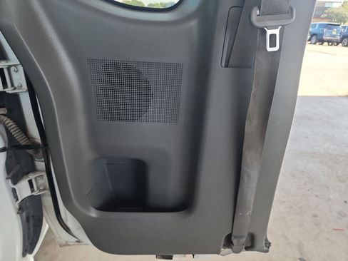 Used 2021 Nissan Frontier S image 32
